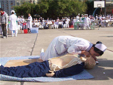 成都卫校护理专业图