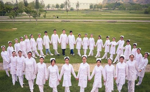 成都卫校护理专业图