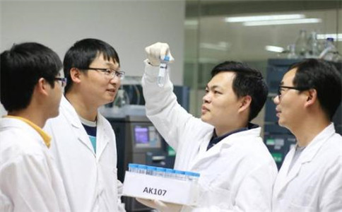 成都卫校药剂专业图