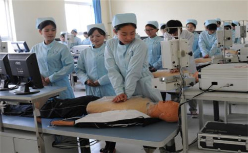 成都卫校护理专业图