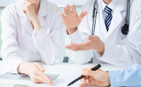 理科差的女生适合读卫校什么专业？