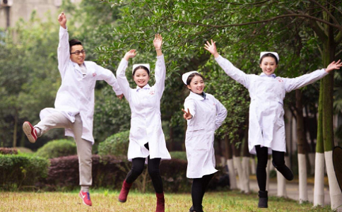 2021年成都卫校录取分数最低是多少？